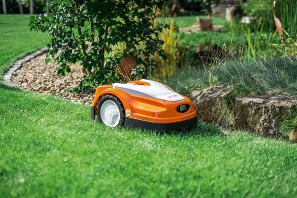 Robot tondeuse RMI 422 - Stihl – Image 2