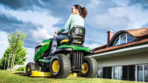 Tondeuse autoportée X127 - John Deere – Image 2